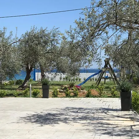 Apartment Amalfi B Loutra Oraias Elenis